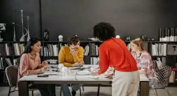 जम्मू-कश्मीर सरकार ने महिला उद्यमियों के लिए औद्योगिक संपत्ति आरक्षित की